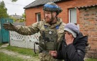 哈尔科夫居民坚守家园，面对俄军逼近的挑战